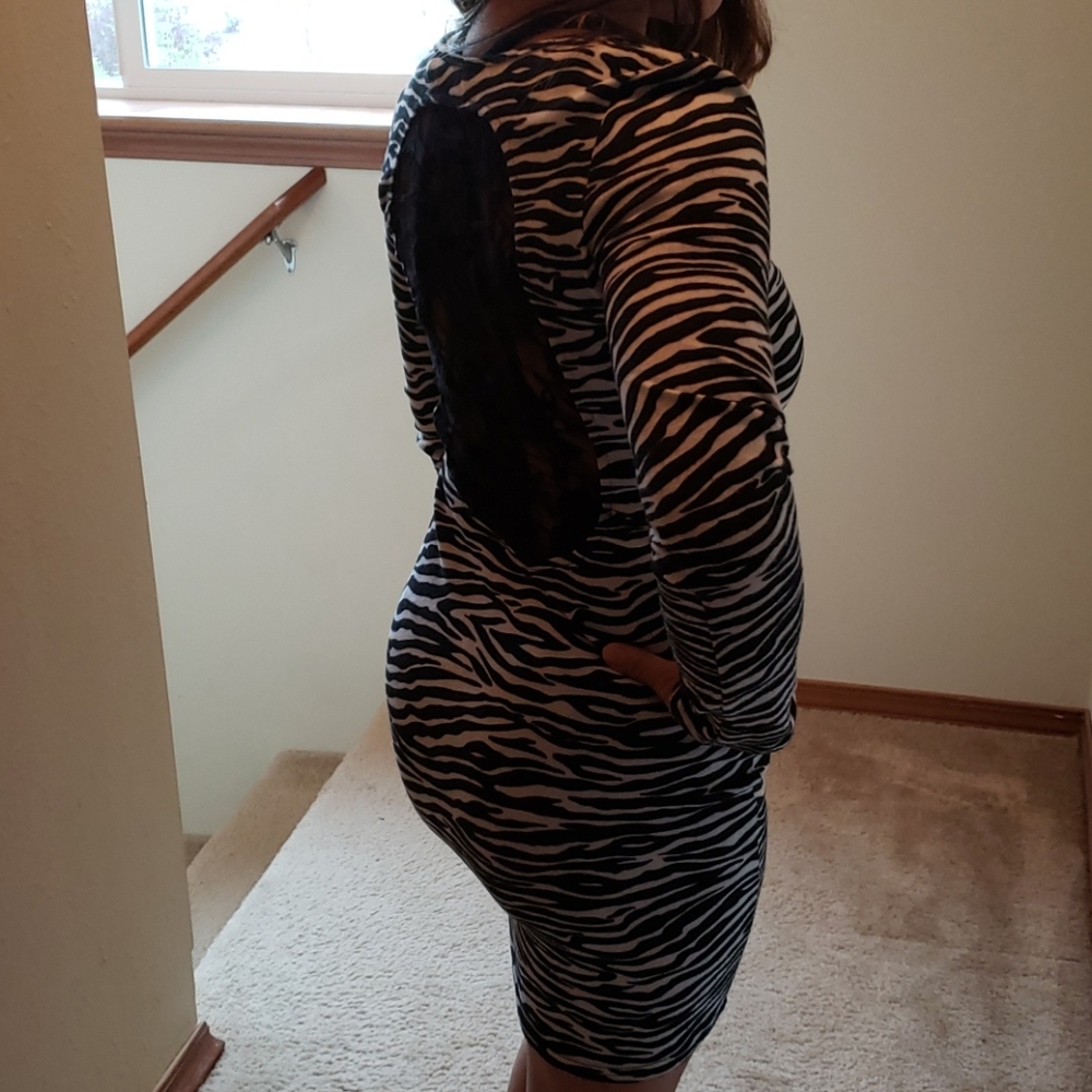Dressed - Picture 3 of 3